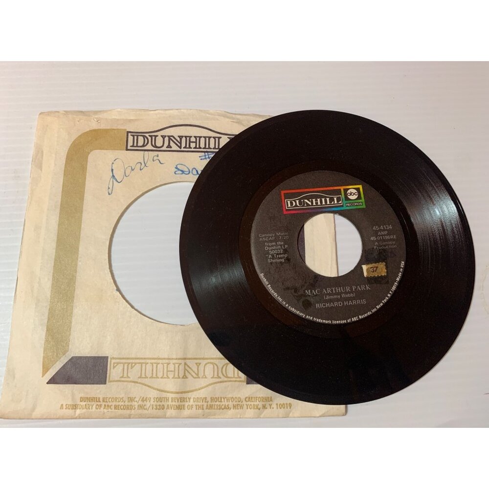 Richard Harris 45 RPM Vinyl Record Mac Arthur Park/Didnt We Dunhill Label 1960s